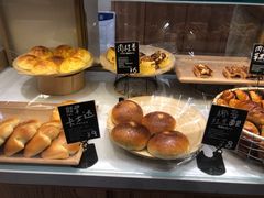 -分子跳动鲜活面包(五一大道店)