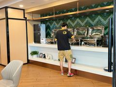 -上海宝信宝马4S店