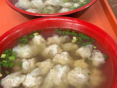 -张阿三馄饨店