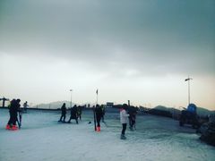 景点-浙东第一尖雪山欢乐谷
