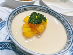 鲜芒果布丁-禄婶鸡煲·打边炉