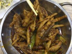 干锅姜辣凤爪-江城燕子大排档(江汉路步行街店)