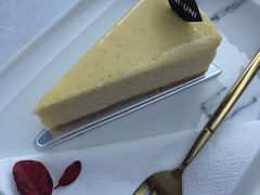 -UNI UNI(环亚凯瑟琳店)