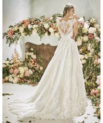 -欣薇婚纱(新源乐汇城店)