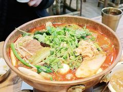 -成都你六姐·牛肉冒菜(上海环宇荟店)