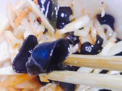 -紫燕百味鸡(下梅林店)