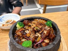 石锅葱烧海参-山东宾馆·齐鲁苑餐厅