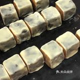里面馅子有红豆沙 绿豆沙 配有冰粉 夏天喝很适合的