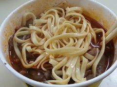 烫牛肉粉-江三王记牛杂馆(总店)