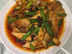 -华光驿站私房菜·黑金冠