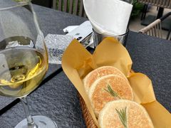 -wineapp葡萄酒餐吧(外滩金融中心店)