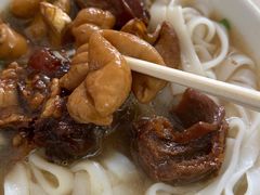 牛腩拼猪肠粉-海幢瑞芳饮食店