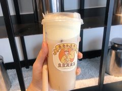-喜茶(深圳海岸城店)