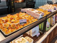 面包甜点陈列柜-御品轩(凤城二路店)