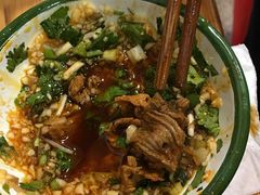-拈签一笑黄牛肉辣卤串串