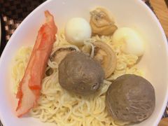 -华邑酒店·鲜艳全日自助餐厅