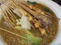 红汤串串香-三生小馆(亭知路店)