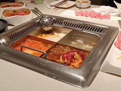 -海底捞火锅鲜切牛肉主题店(长寿路店)