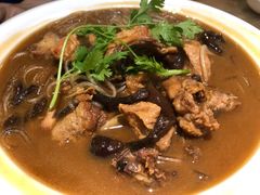 小鸡炖蘑菇-上关雪東北菜(中房金谊店)