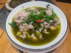藤椒滑肉-郑件洋芋饭庄