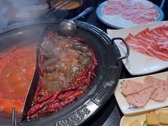 -宽板凳老灶火锅(簋街店)