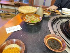 -阿山卓·野生菌火锅·纳西火塘烤肉