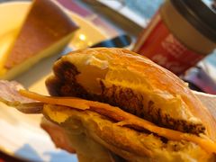芝士培根可颂-麦当劳(丽江玉河广场店)