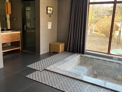 -大连金石滩绿发温泉假日酒店