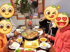 -乡土黄·鲜牛肉火锅·小龙虾(兴业街店)