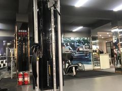 -耀恒健身(南浦地铁店)