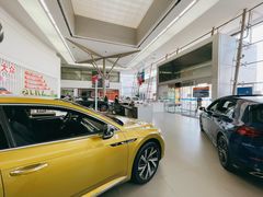 -北京运通博恩一汽大众4S店(亦庄店)