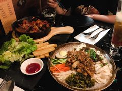 卤肉拌面-Let's Taipei 非常烘焙(太古里店)