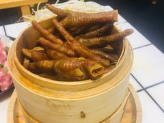 -卤校长重庆火锅(恒隆广场店)