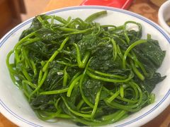 清炒紫薯叶-客嘉城(西丽店)