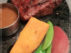 -食间牛排(重庆路万达店)