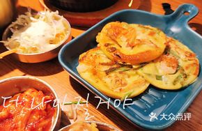 Myeongdong Seafood Pancake Three Sisters