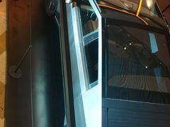 -TESLA 特斯拉(上海太古汇体验店)