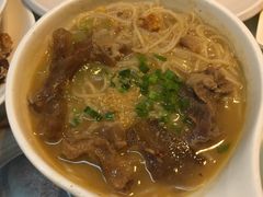 -新大咀港式茶餐厅(宝山万达店)