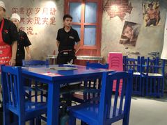 大堂-马路边边麻辣烫联盟路店