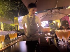 -洛缦音乐餐厅(工业展览馆万象城店)
