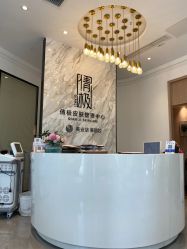 -倩极·精研痘敏肌管理