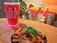 -福嗝er 咖啡&精酿餐吧(东四店)
