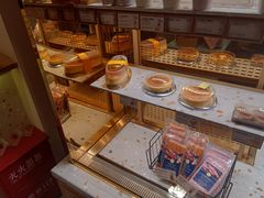 面包甜点陈列柜-巴黎贝甜(阳光上东店)