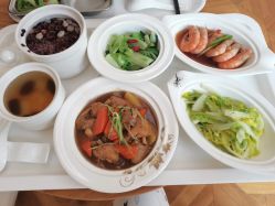 -菁幼月子会所(儿童医院店)