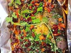 -何师烧烤Pro ·江湖川菜·小龙虾·精酿(太古里旗舰店)
