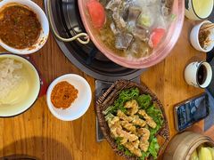 -阿婆情腊排骨火锅(忠义店)