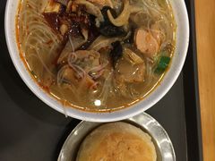 -华中科技大学东三学生食堂