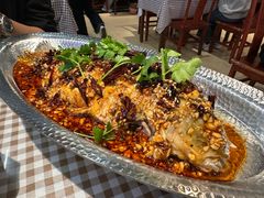 蒜爆鱼-百味地锅鸡(二店·财校分店)