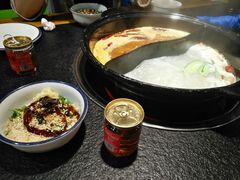 -两三事小郡肝串串香火锅(桂庙店)