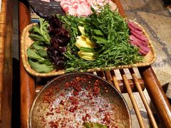 新西兰羊肉片-老牌坊云南鱼豆花火锅(爱建店)